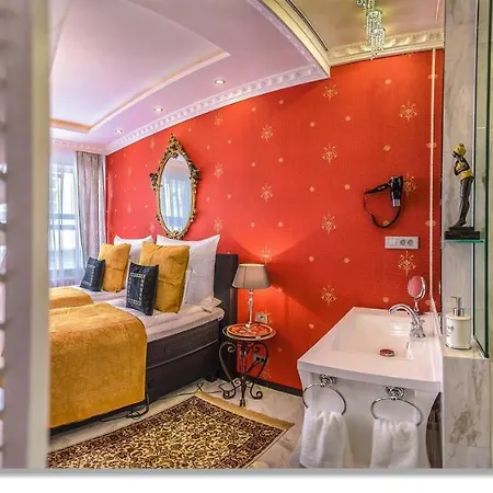 Residence Central Apartment